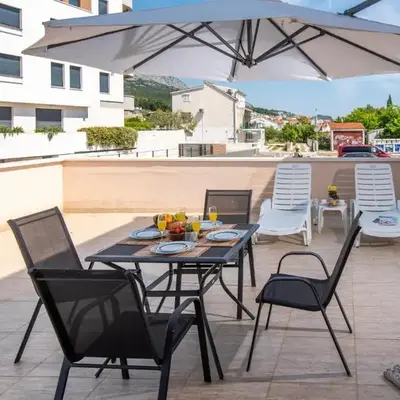 1 Bedroom Amazing Apartment In Podstrana