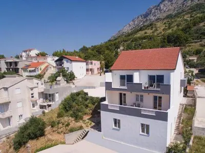 Pogled na planine ili pogled na planine iz apartmana