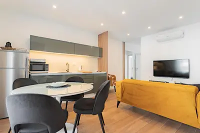 Kuhinja ili čajna kuhinja u objektu Apartmani Benzon