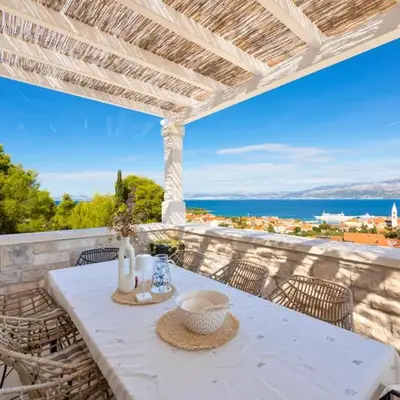 Villa Aries