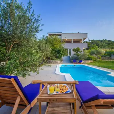 Villa Ume - heated pool