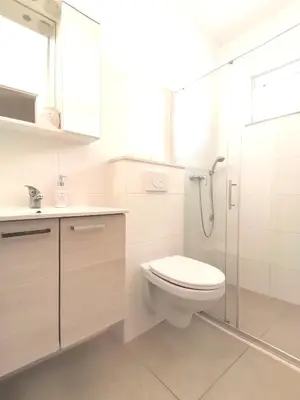 Kupaonica u objektu Top 10-1 bedroom apt/terrace