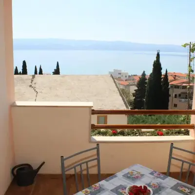 Apartment in Duce with sea view