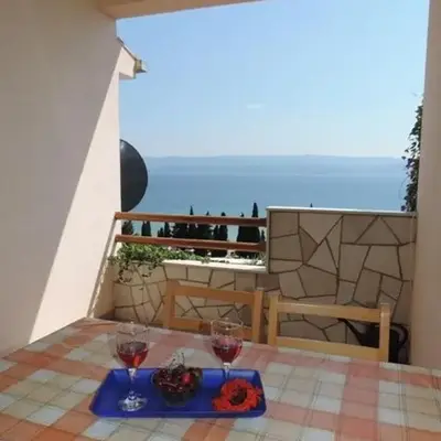 Apartment in Duce with sea view