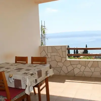 Apartment in Duce with sea view