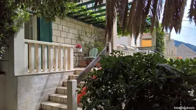 Pogled na planine ili pogled na planine iz apartmana