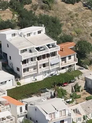 Zgrada u kojoj se nalazi apartman