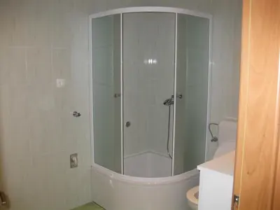 Kupaonica u objektu Apartment in Bol with sea view, terrace, air conditioning, WiFi 3739-1