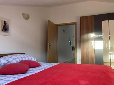 Krevet ili kreveti u jedinici u objektu Apartment in Povlja with terrace, air conditioning, WiFi, washing machine 3419-3