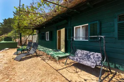 Zgrada u kojoj se nalazi apartman