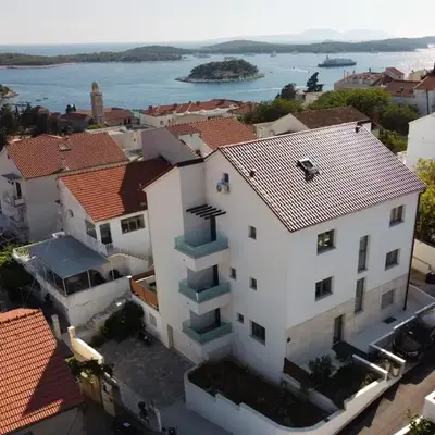 Marisa Apartments Hvar III