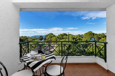 Balkon ili terasa u objektu Apartment Dev On the beach in the City Center