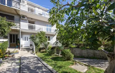 Vrt u objektu Apartment Vojskovo I