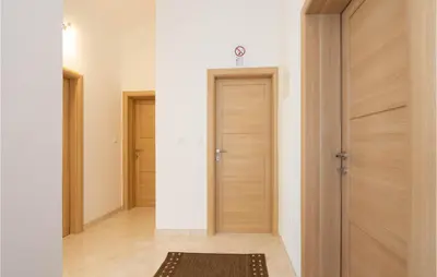 Tlocrt objekta 2 Bedroom Beautiful Apartment In Podstrana