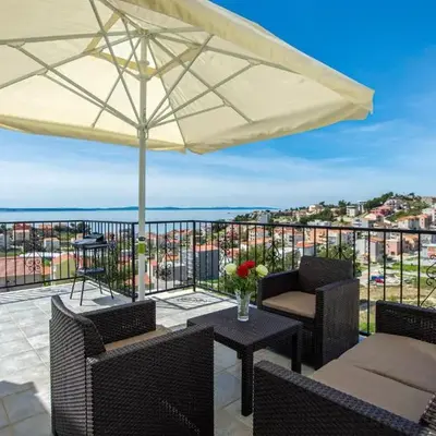 2 Bedroom Beautiful Apartment In Podstrana