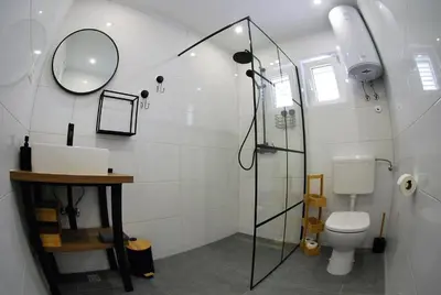 Kupaonica u objektu Apartman “Tica”