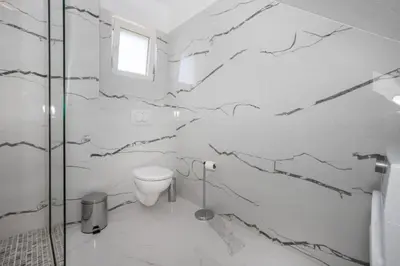 Kupaonica u objektu Apartments Dragan