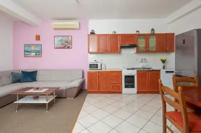 Kuhinja ili čajna kuhinja u objektu Seaside Holiday Home Jelica