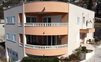 Zgrada u kojoj se nalazi apartman