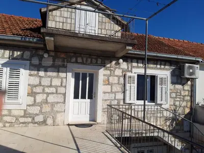 Zgrada u kojoj se nalazi apartman