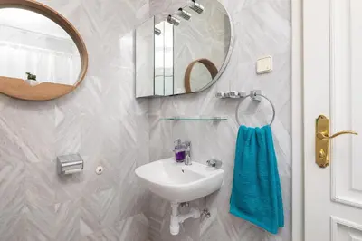 Kupaonica u objektu Golden View Apartment