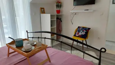 TV i/ili zabavni centar u objektu Apartmani Štambuk