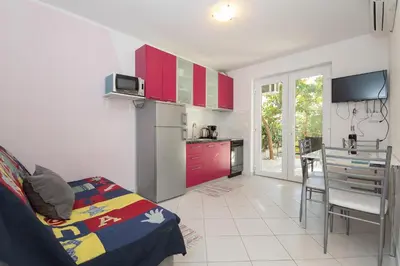 Kuhinja ili čajna kuhinja u objektu Apartment Tom