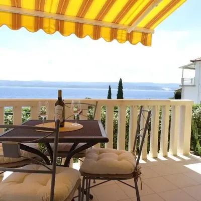 4pax Apartment ON THE BEACH with garden