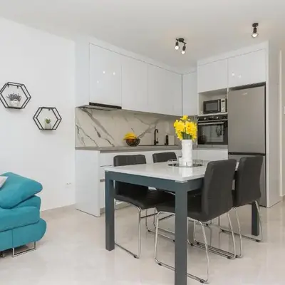 Apartment Ema