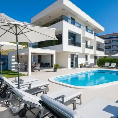 Lovely Apartment In Baska Voda