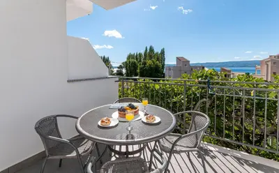 Hrana u apartmanu ili u blizini
