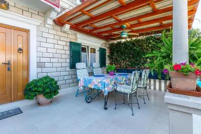 Vrt u objektu Apartments Villa Camellia - Adults Only