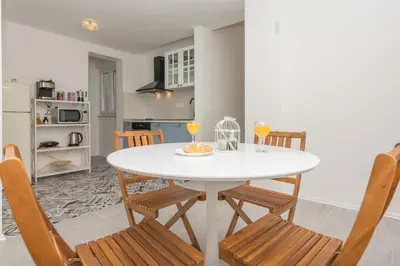 Kuhinja ili čajna kuhinja u objektu Vista Mare Apartment - 3 Bedroom, Sea View