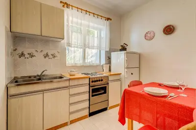 Kuhinja ili čajna kuhinja u objektu VILLA LEON***