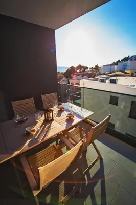 Balkon ili terasa u objektu Deluxe 2 bedroom apartment with sea view