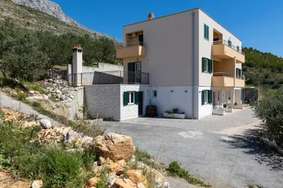 Pogled na planine ili pogled na planine iz apartmana