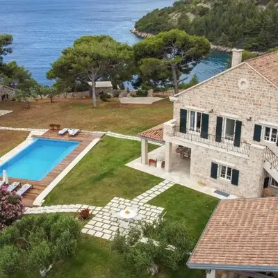 Villa Avola Bol