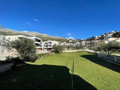 Pogled na planine ili pogled na planine iz apartmana