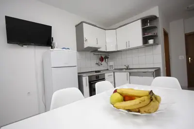 Kuhinja ili čajna kuhinja u objektu Apartments Galić