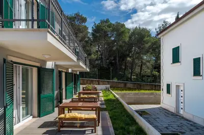 Zgrada u kojoj se nalazi apartman