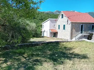 Zgrada u kojoj se nalazi apartman
