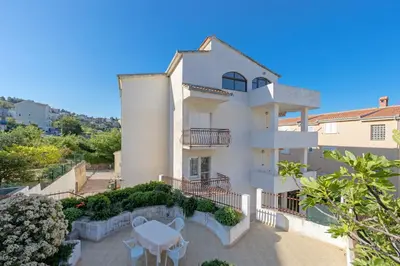 Zgrada u kojoj se nalazi apartman