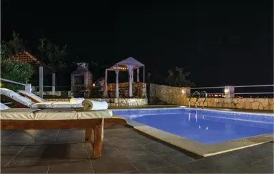 Bazen u objektu Holiday Home Kucice Put Povila ili u blizini