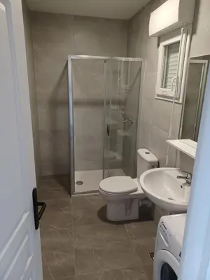 Kupaonica u objektu APARTMANI JELIĆ