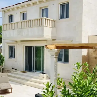 Seaside holiday house Sumartin