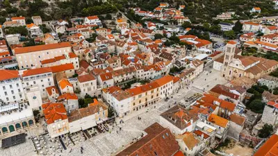 Pogled na grad 'Hvar' ili pogled na grad iz apartmana