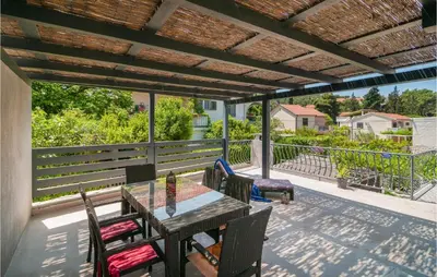 Balkon ili terasa u objektu 2 Bedroom Awesome Apartment In Sutivan