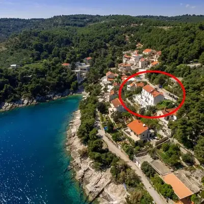 Apartments by the sea Puntinak