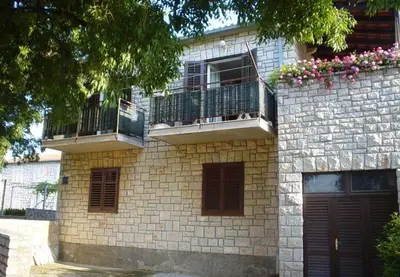 Zgrada u kojoj se nalazi apartman