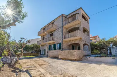 Zgrada u kojoj se nalazi apartman